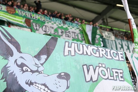 VfL Wolfsburg vs FC Augsburg (0-2) (9)