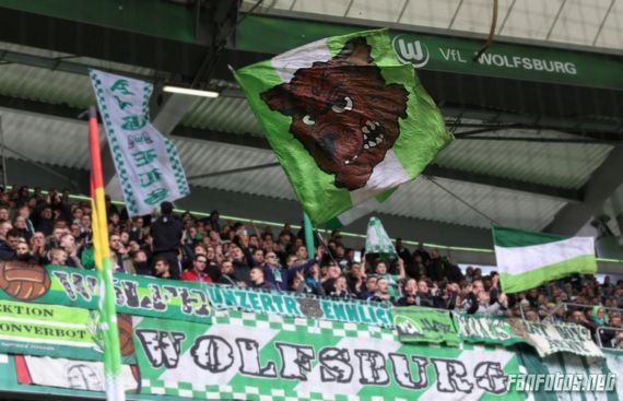 VfL Wolfsburg vs FC Augsburg (0-2) (10)