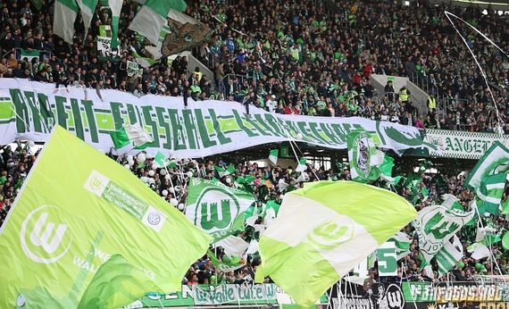 VfL Wolfsburg vs FC Bayern München (0-6) (23)