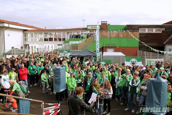VfL Wolfsburg vs 1. FSV Mainz 05 (0-0) (11)