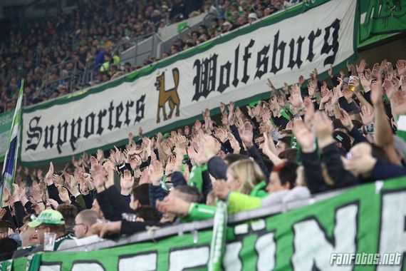 VfL Wolfsburg vs FC Augsburg (0-0) (9)