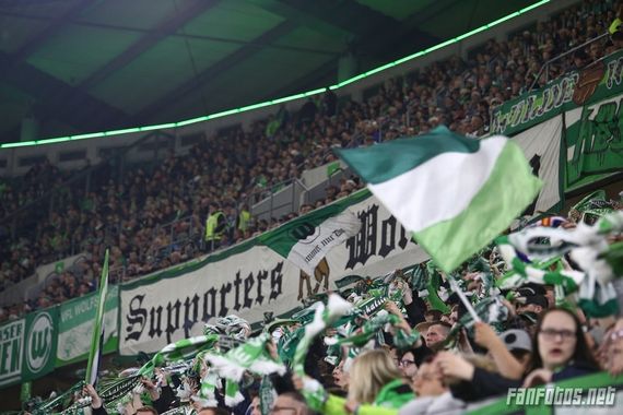 VfL Wolfsburg vs FC Augsburg (0-0) (10)