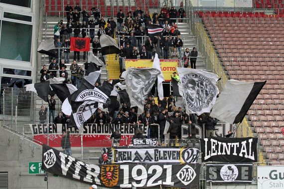1. FC Kaiserslautern vs VfR Aalen (1-0) (2)