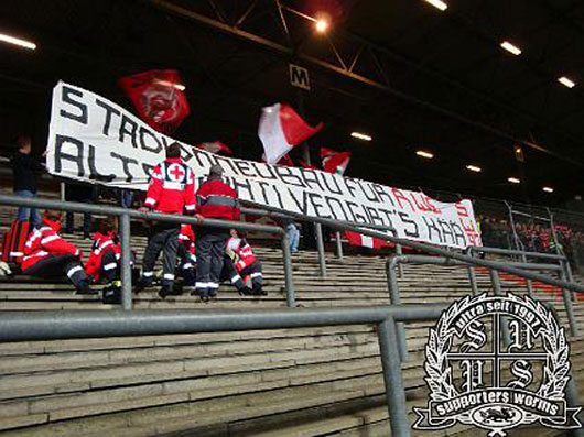 Rot-Weiss Essen vs VfR Wormatia Worms (0-3) (3)