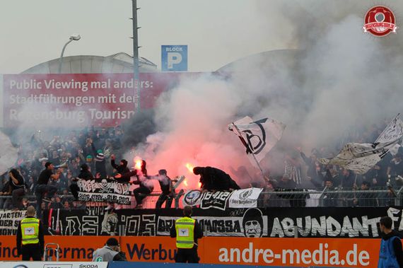 SSV Jahn Regensburg vs Wacker Burghausen (1-1) (9)