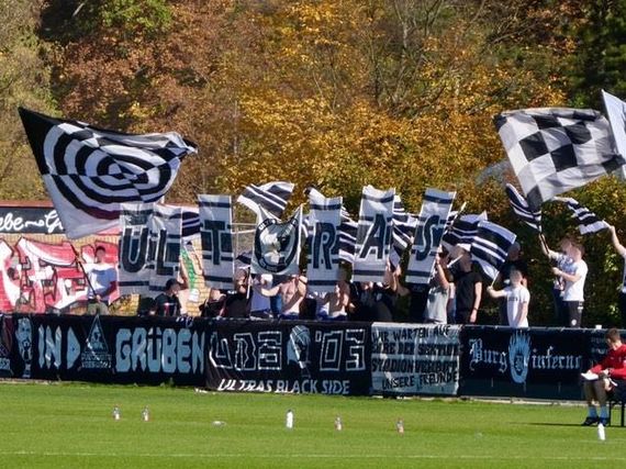 1. FC Nürnberg II vs Wacker Burghausen (2-0) (4)