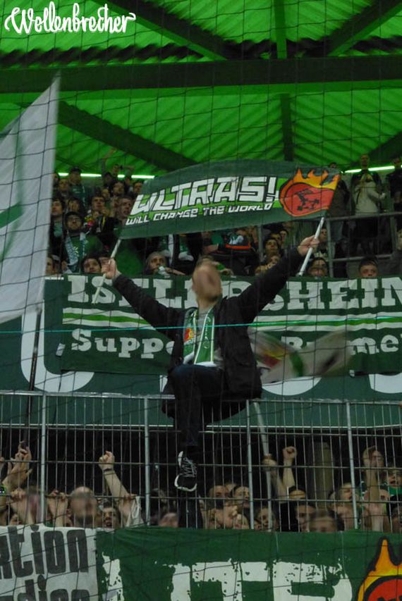 VFL Wolfsburg vs Werder Bremen (3-0) (4)