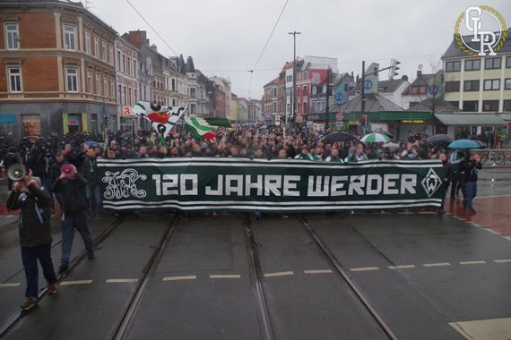 Werder Bremen vs FC Augsburg (4-0) (10)