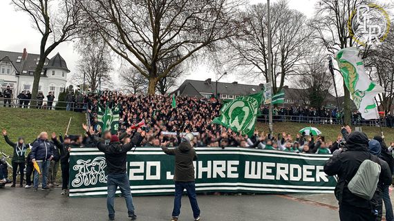 Werder Bremen vs FC Augsburg (4-0) (11)