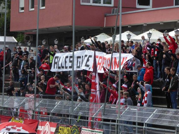 Würzburger Kickers vs Hallescher FC (0-1) (7)