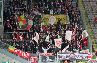 1. FC Kaiserslautern vs Würzburger Kickers (1-0)