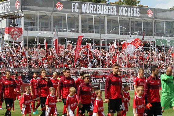 Würzburger Kickers vs 1. FC Kaiserslautern (1-1) (2)