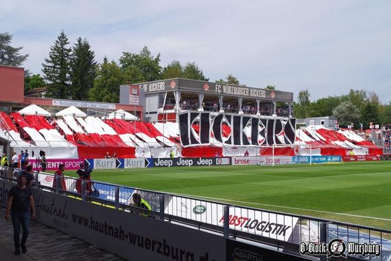 Würzburger Kickers vs FC Bayern München II (3-1) (6)