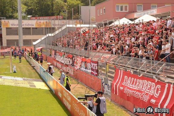 Würzburger Kickers vs FC Bayern München II (3-1) (10)