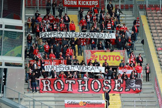 1. FC Kaiserslautern vs Würzburger Kickers (0-2) (1)
