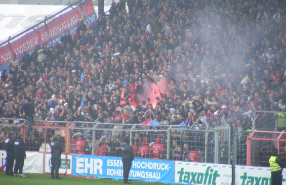 Rot-Weiss Essen vs Wuppertaler SV Borussia (1-0) (36)