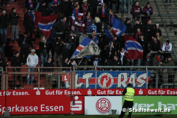 Rot-Weiss Essen vs Wuppertaler SV Borussia (4-1) (1)