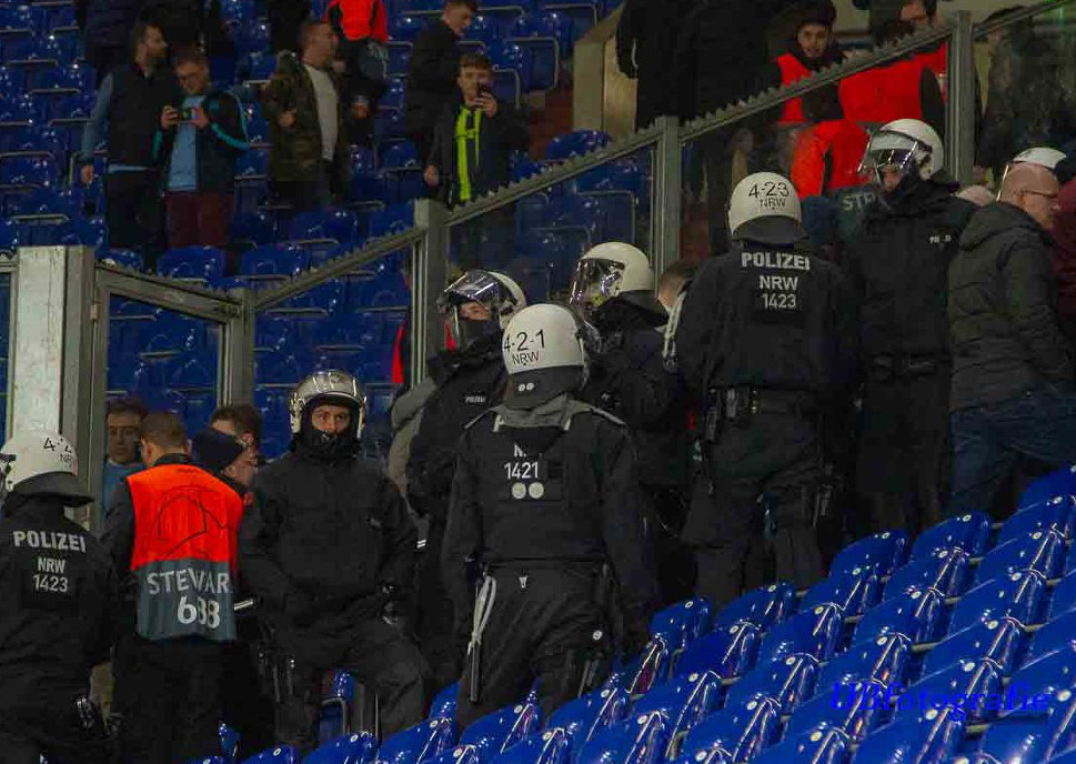 FC Schalke 04 vs Manchester City (2-3)