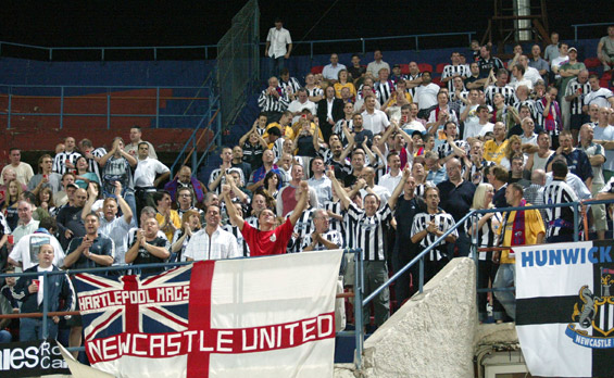 Panionios Athen vs Newcastle United (0-1) (1)
