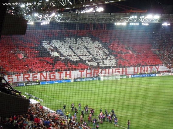 Olympiakos Piräus vs FC Schalke 04 (1-2) (5)