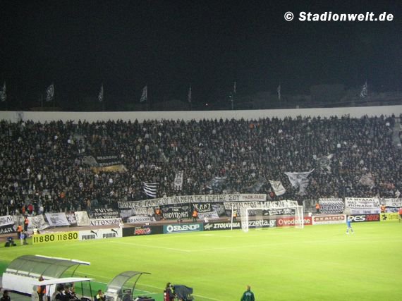 PAOK Saloniki vs Shamrock Rovers (2-1) (8)