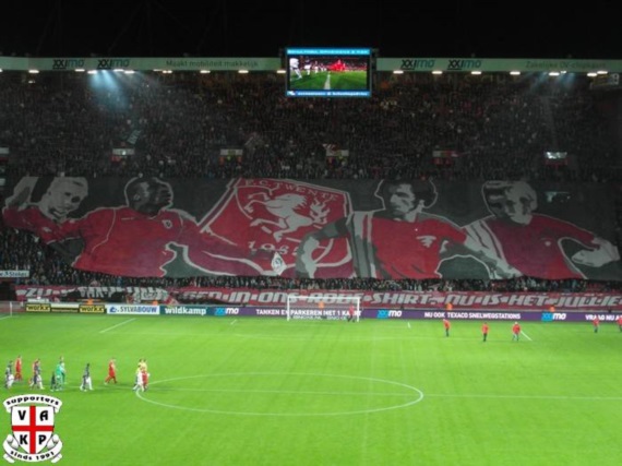 FC Twente Enschede vs PSV Eindhoven (2-2) (2)