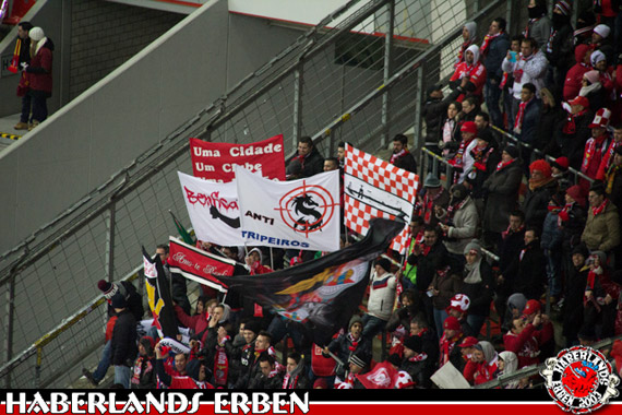 Bayer 04 Leverkusen vs Benfica Lissabon (0-1) (7)