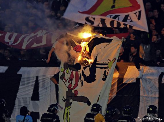 Partizan Belgrad vs Roter Stern Belgrad (1-2) (22)