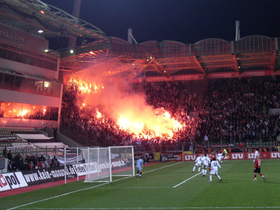 Bayer 04 Leverkusen vs Besiktas Istanbul (2-1) (16)