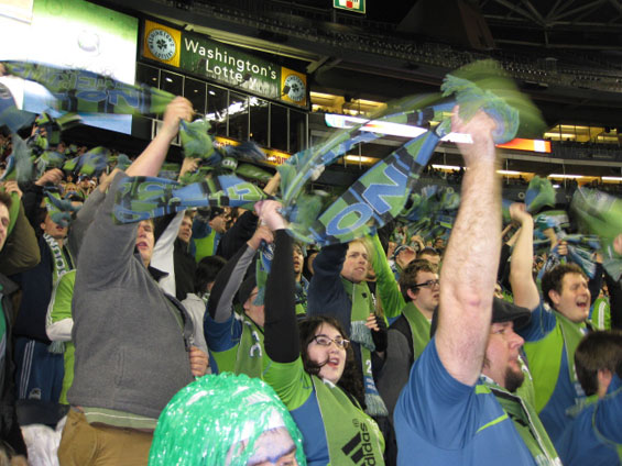 Seattle Sounders FC vs New York Red Bulls (3-0) (8)